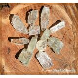 Hiddenit Kristalle / Rohsteine (Spodumen) - Rarit&auml;t...