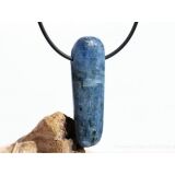 Disthen blau "Silberschimmer" XXL Schmuckstein / Trommelstein gebohrt (Cyanit / Kyanit) - Sonderqualit&auml;t - ca. 4,8 cm x 1,5 cm x 1 cm
