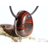 Tigereisen Trommelstein gebohrt - sch&ouml;ne...