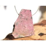 Kobaltcalcit / Kobaltdolomit XXL Rohstein / Scheibenstein gebohrt - Rarit&auml;t - ca. 4,1 cm x 3,4 cm x 1,1 cm (GKS)