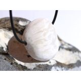 Skolezit (Zeolithe) Trommelstein / Schmuckstein gebohrt - Sonderqualit&auml;t - ca. 3,3 cm x 2,8 cm x 1,7 cm