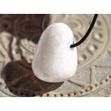 Skolezit (Zeolithe) XL Trommelstein / Schmuckstein gebohrt - Sonderqualit&auml;t - ca. 3,4 cm x 2,5 cm x 2,5 cm