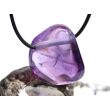 Amethyst mittelhell "Regenbogenkristall" Trommelstein / Schmuckstein gebohrt - AA-Sonderqualität - ca. 3 cm x 2,5 cm x 2 cm