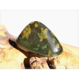 Porphyrit mit Epidot grün Trommelstein -...