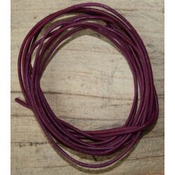 Ziegenlederband bordeaux-fuchsia (fein-weich), ca. 1,4 mm Durchm., ca. 1 m lang