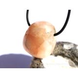 Stilbit apricot (Zeolith) Trommelstein gebohrt - Sonderqualität - ca. 2,7 cm x 2,3 cm x 1,9 cm