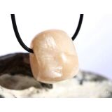 Stilbit apricot (Zeolith) Trommelstein gebohrt - Sonderqualit&auml;t - ca. 3,1 cm x 2,3 cm x 2,1 cm