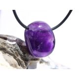 Amethyst dunkel Trommelstein / Scheibenstein gebohrt - Sonderqualit&auml;t - ca. 2,4 cm x 1,9 cm x 0,9 cm