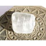 Selenit (Fasergips) "Regenbogenkristall" XXL Trommelstein / Handschmeichler - Sonderqualit&auml;t - ca. 4,2cm x 3,7 cm x 3,1 cm -Sonderpreis wg. Makel -