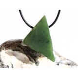 Nephrit-Jade XL Schmuckstein / Scheibenstein gebohrt matt - Sonderqualität - Handarbeit - ca. 3,9 cm x 2,6 cm x 0,9 cm