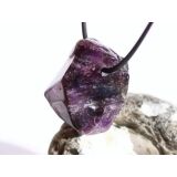 Amethyst dunkel "Morion" Kristallspitze / Rohstein angetrommelt, gebohrt - Sonderqualität - ca. 2,7 cm x 2,3 cm x 2,1 cm - Sonderpreis wg. Makel -