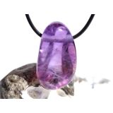 Amethyst mittelhell Trommelstein / Schmuckstein gebohrt - AA-Sonderqualit&auml;t - ca. 3,4 cm x 2 cm x 1,6 cm