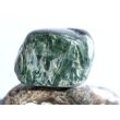 Seraphinit (Klinochlor) Trommelstein - Sonderqualität - ca. 3,5 cm x 2,5 cm x 2,4 cm