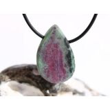 Rubin-Zoisit (Anyolith) Schmuckstein mit Rohsteinform gebohrt - AA-Sonderqualit&auml;t - Handarbeit - ca. 3,2 cm x 2,1 cm x 1,5 cm