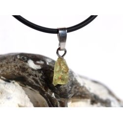 Chrysoberyll Rohsteinform Anhänger Silberöse Schmuckdose - Sonderqualität - Rarität - ca. 2 cm x 0,5 cm x 0,4 cm